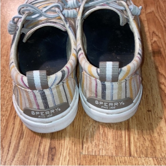 Stripped Sperry Slip on shoes - Picture 2 of 5